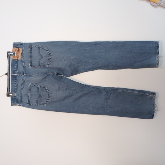 Levi's Regular Fit Light Wash Jeans - Picture 3 of 7